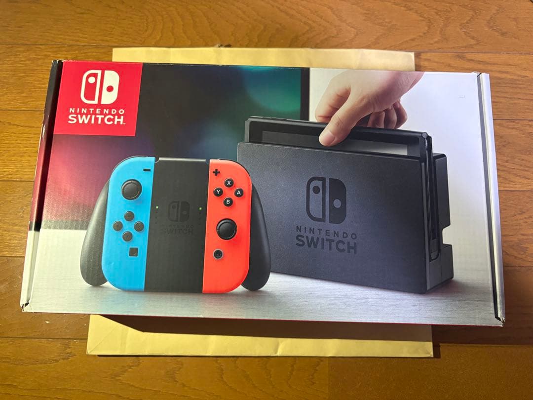 極美品　Nintendo Switch 本体 青/赤 付属品付き　箱あり