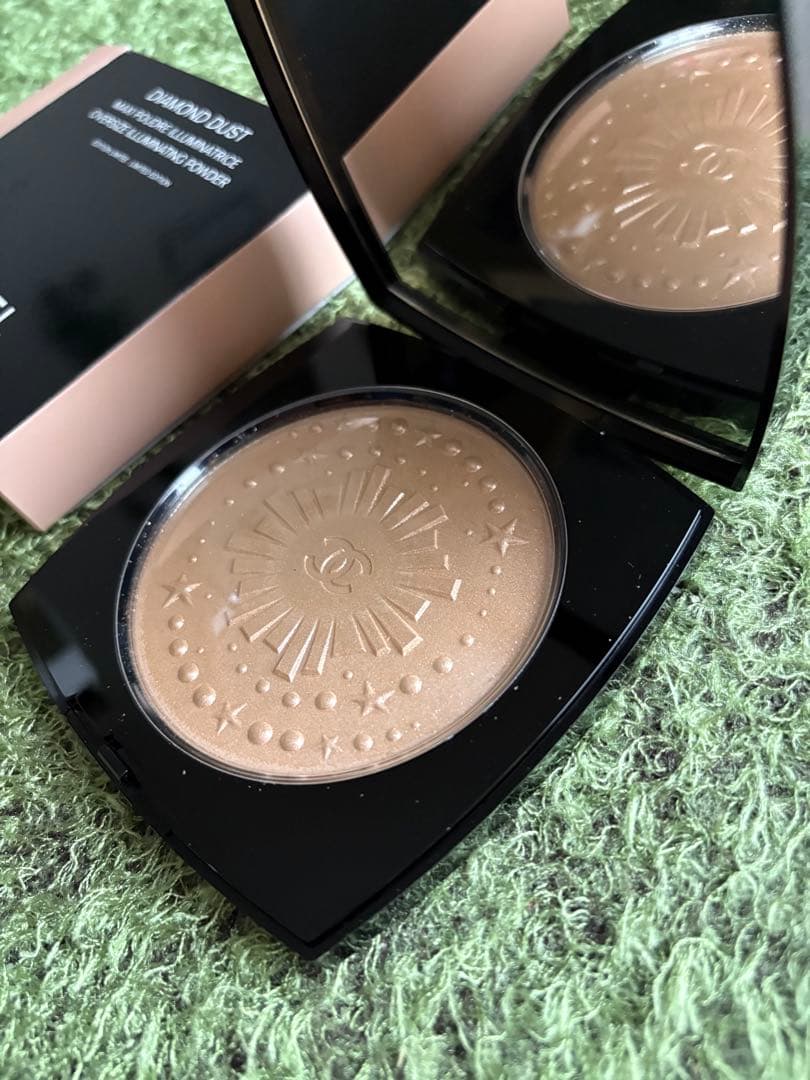 【新品未使用】CHANEL ダイヤモンドダストハイライトパウダー 15g 限定版