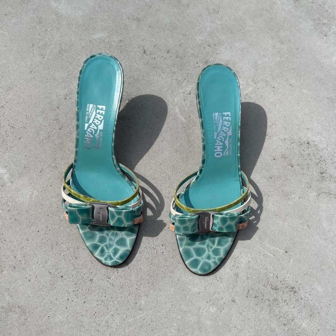 Ferragamo (8D) ミュール