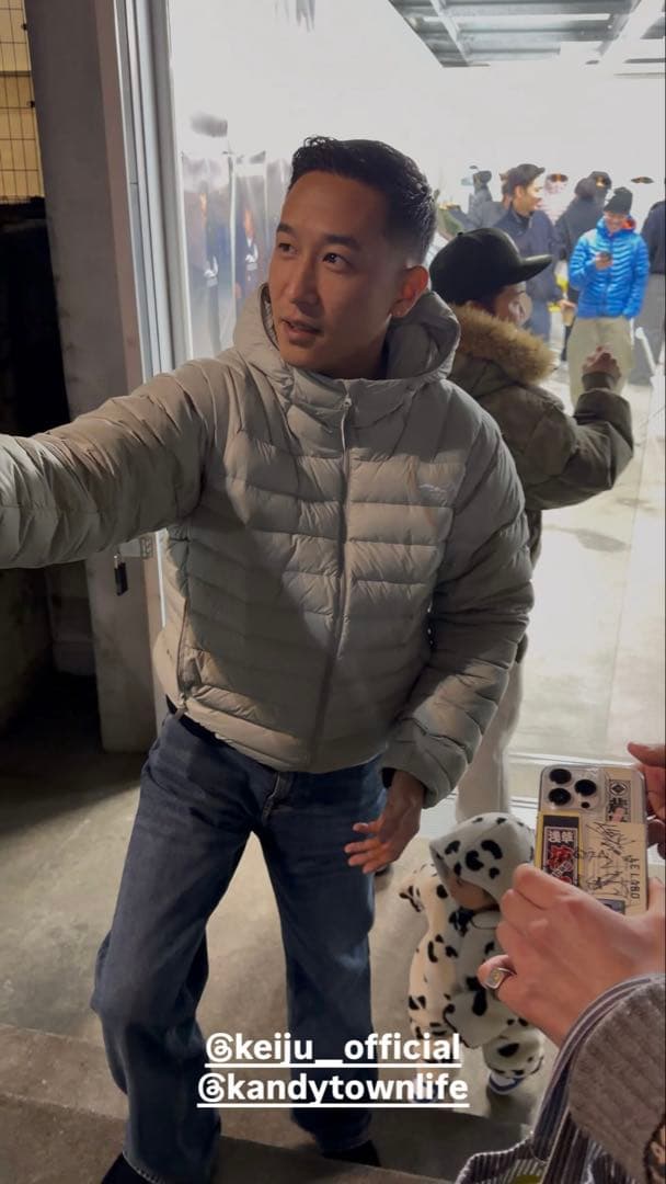 受注限定 FEELS ダウンジャケット 上杉柊平