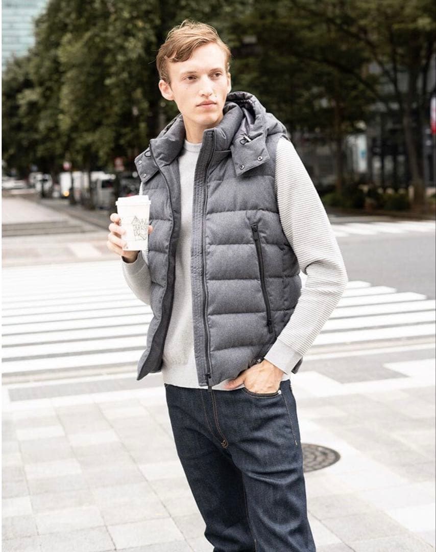 タトラス　SOVER ダウンベスト　グレー　3 美品　ウール　モンクレール好きに