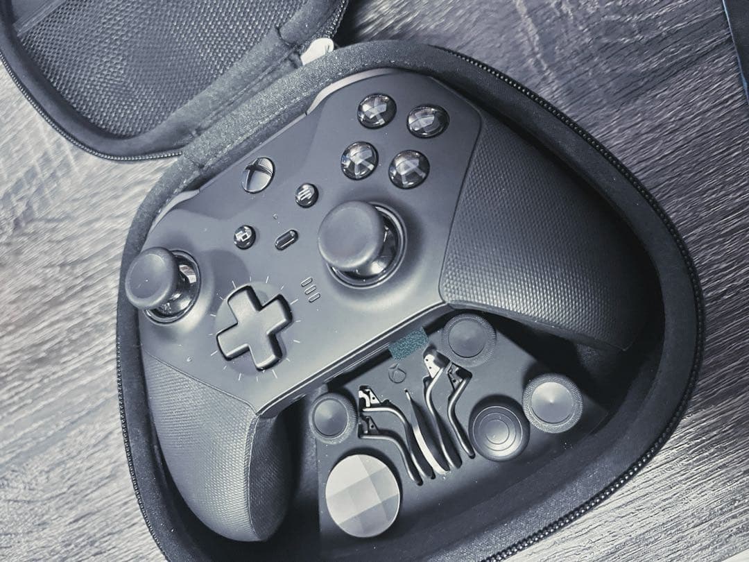 Xbox ELITEワイヤレスコントローラーシリーズ2