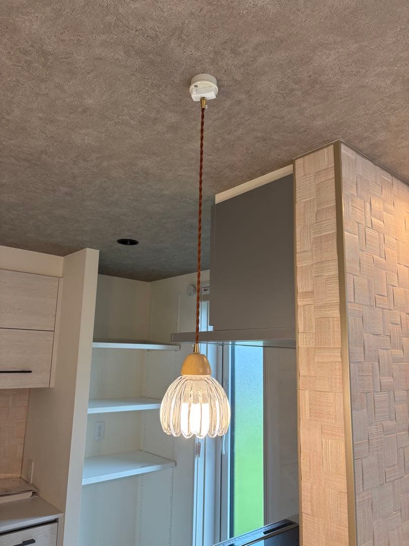 フラワー型クリアガラスペンダントライト 3灯