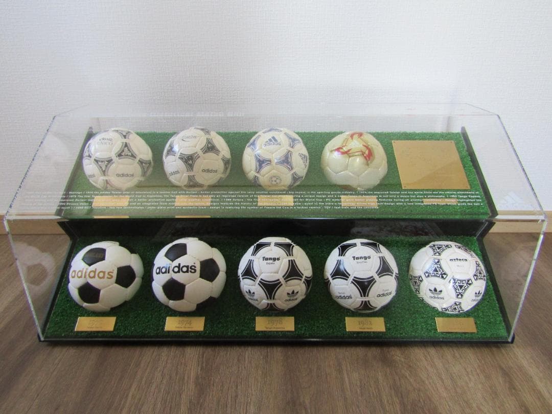 サッカーボール 1970-2002 adidas Historical Match Ball