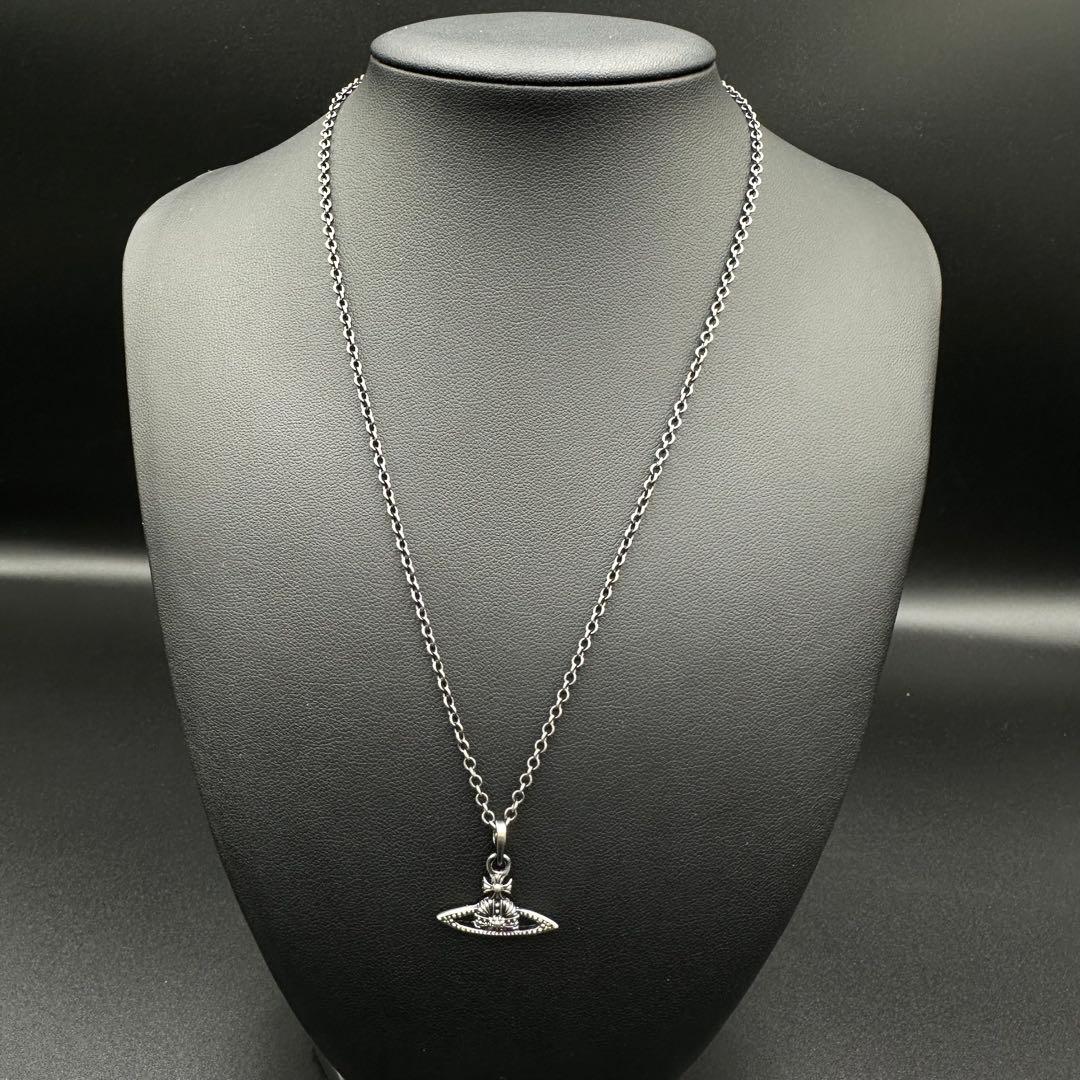 Vivienne Westwood ネックレス シルバー ブラック色 r8124