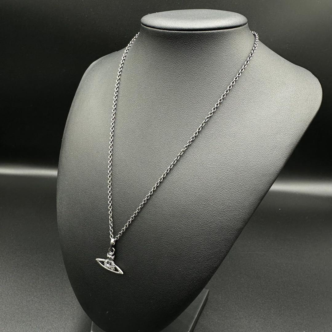 Vivienne Westwood ネックレス シルバー ブラック色 r8124