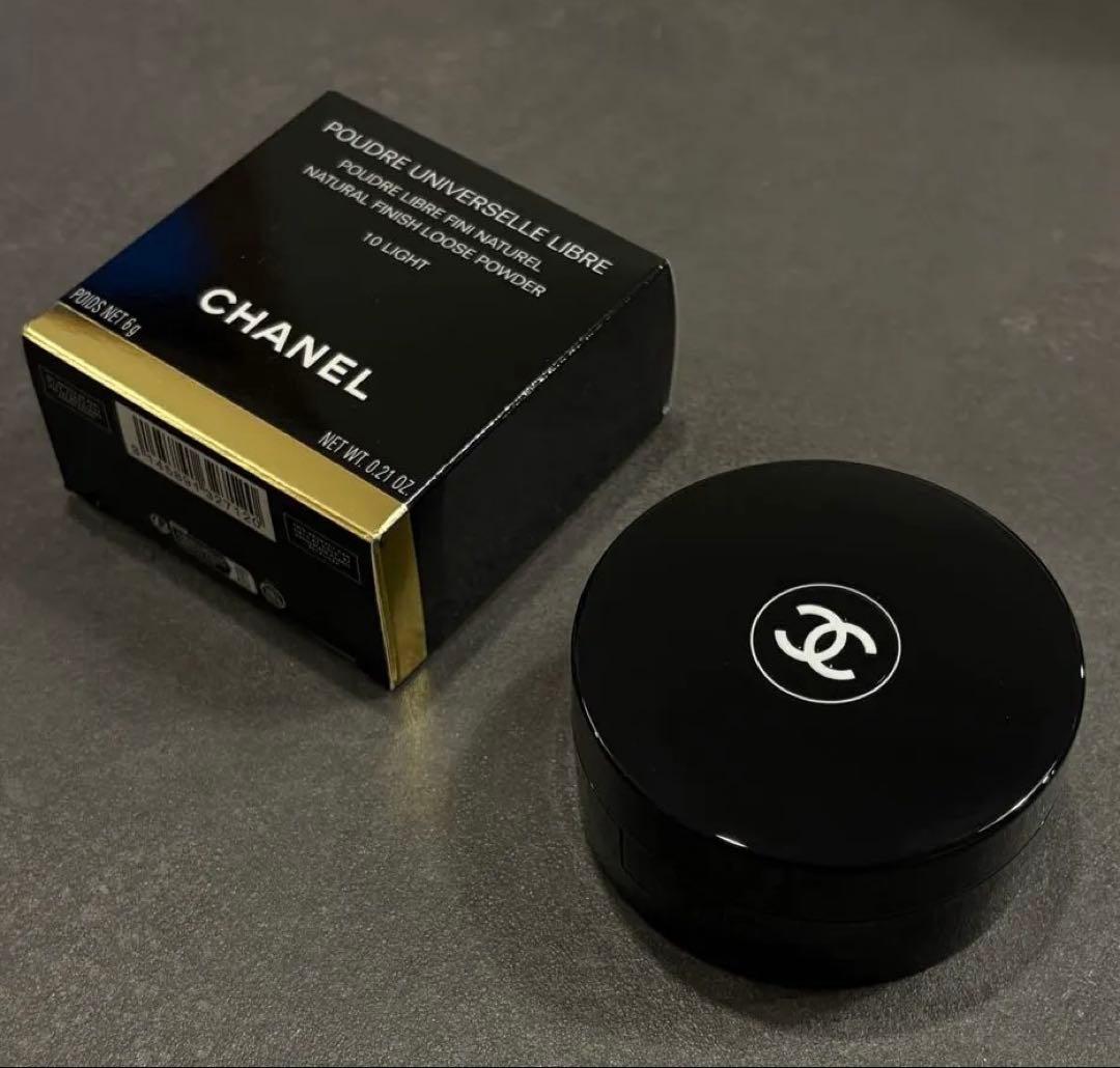 新品 シャネル プードゥル ユニヴェルセル リーブル オン-ザ-ゴー 10ライト