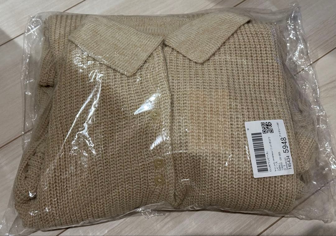 OLUN ニットポロワンピース アイボリー Sサイズ きりまるちゃん