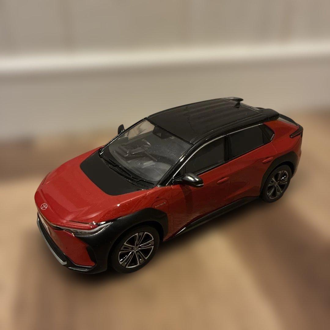 最終値下げ　bz4x カラーサンプル　10台