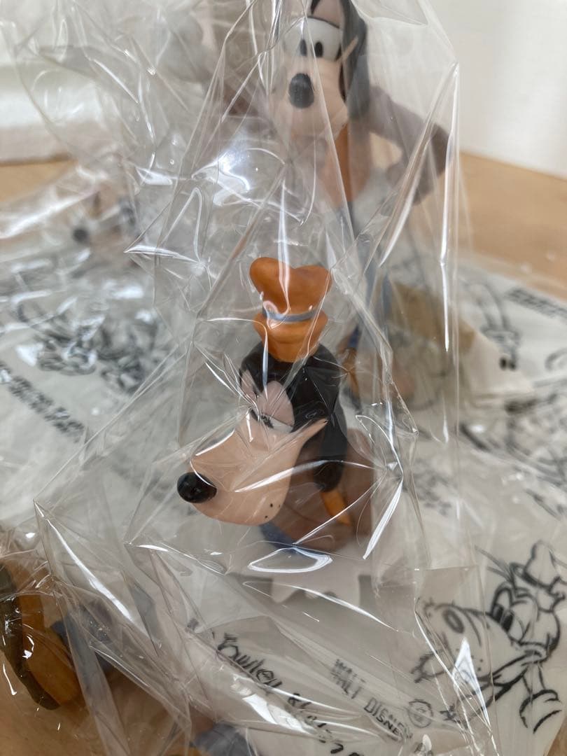 【未使用】グーフィー モデルシートフィギュアシーン限定モデル／陶器製／箱付き