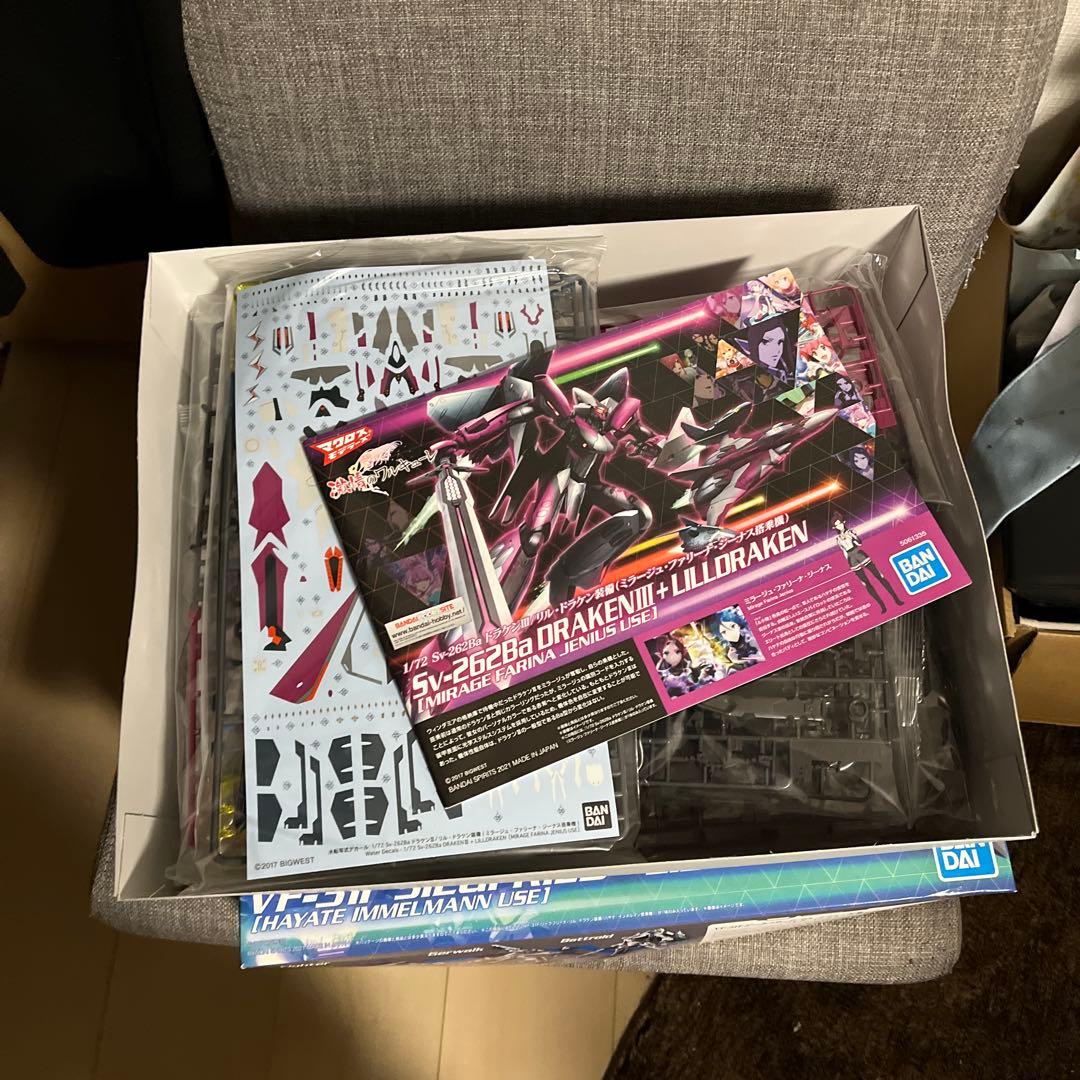 マクロスΔ 激情のワルキューレ　1/72 プラモデル　セット