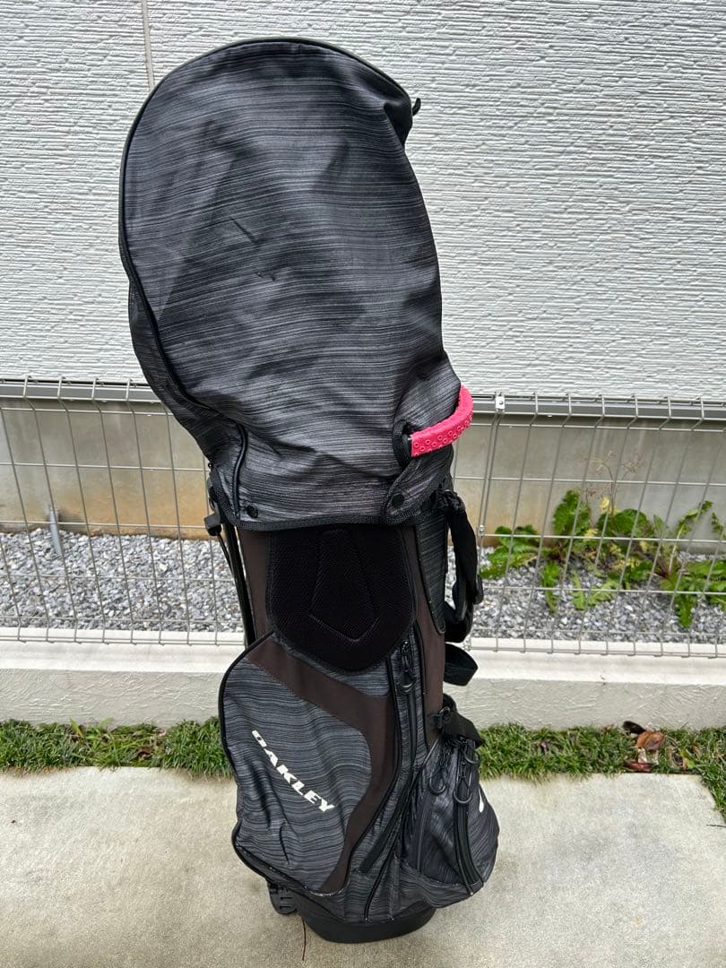 OAKLEY スタンド式ゴルフバッグ ブラック