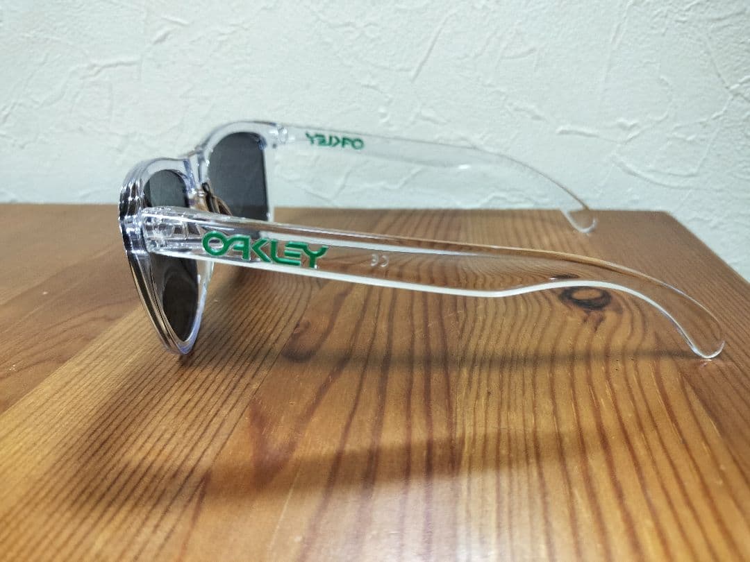 美品 OAKLEY FROGSKINS