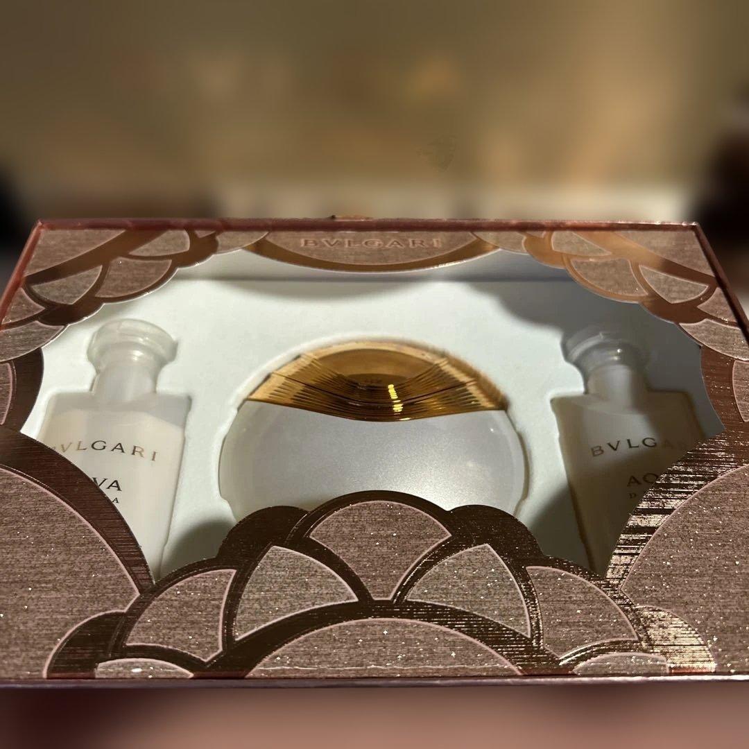 ブルガリ アクア ディヴィーナ コフレセット 1セット