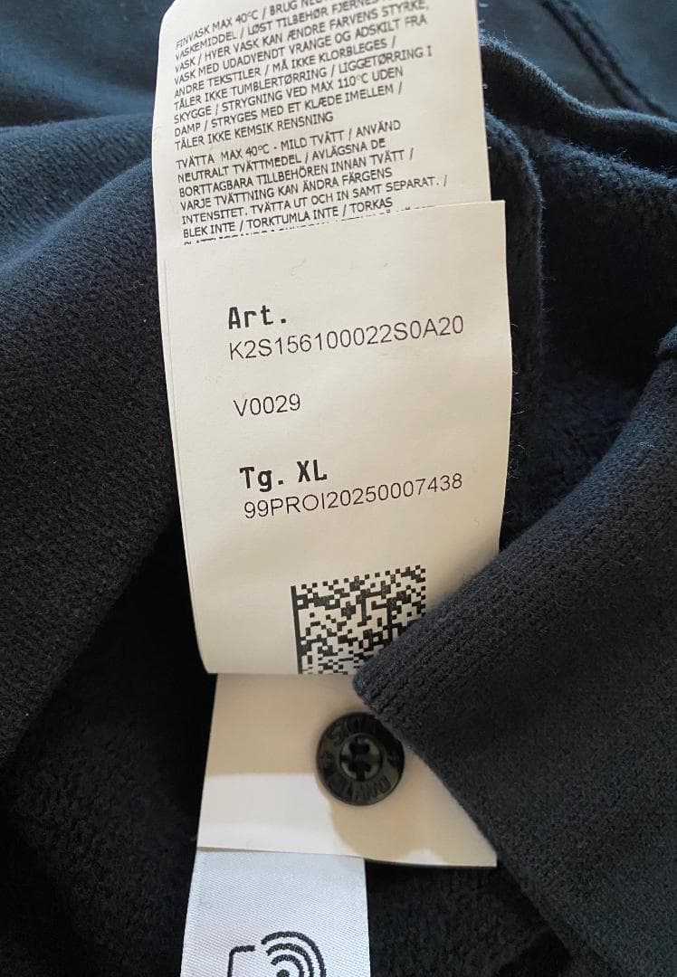 25AW【新品】STONE  ワッペン ロゴ スウェット 黒色 XL