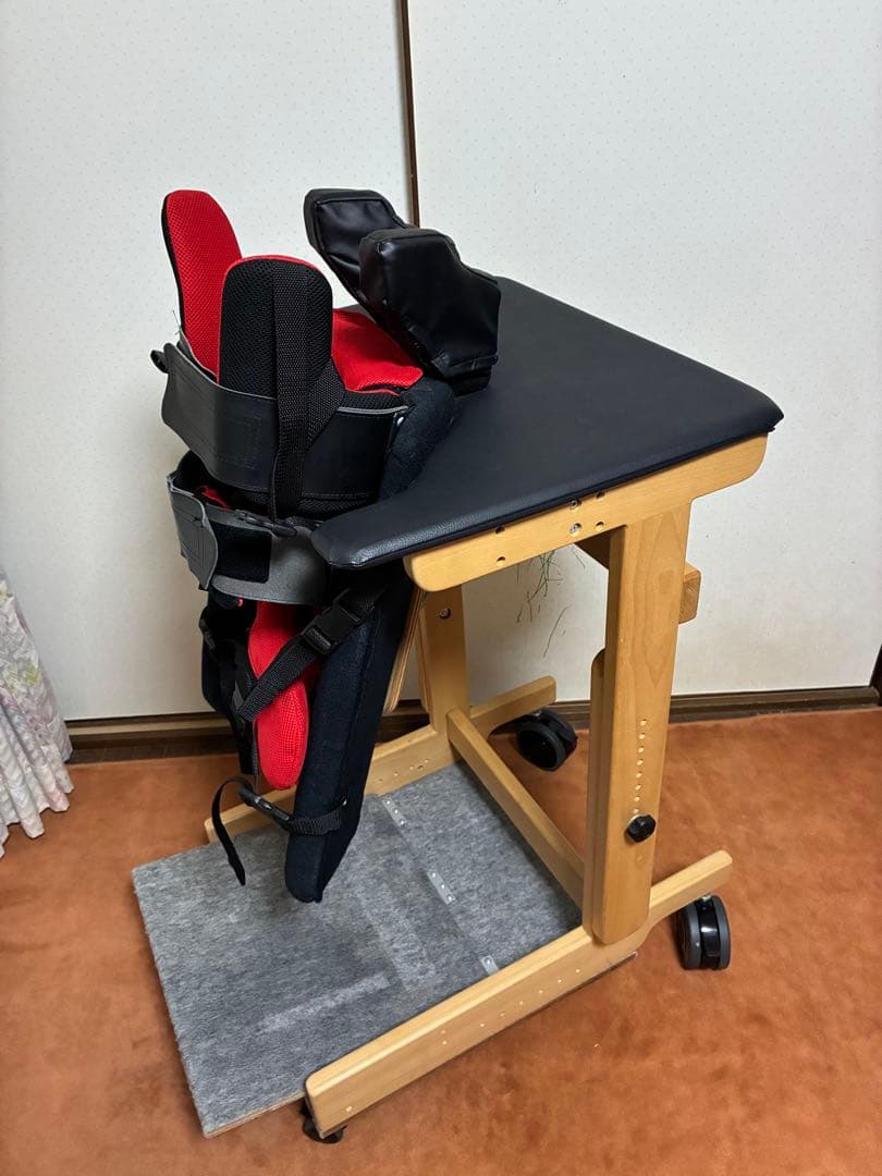 立位台 キャスター付き　障害児　医療ケア　介護