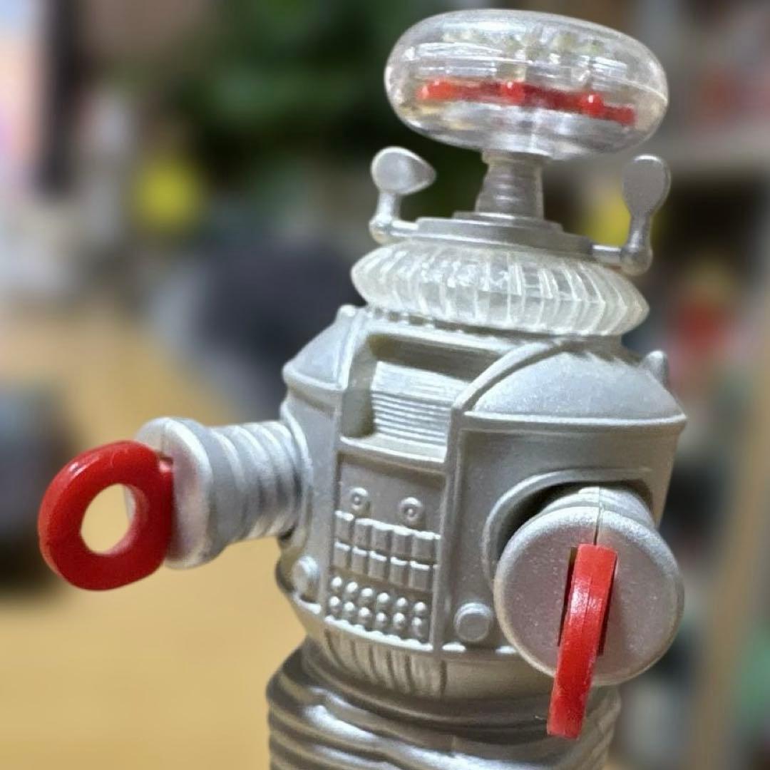 『宇宙家族ロビンソン』に登場するロボット「フライデー」のゼンマイ　増田屋