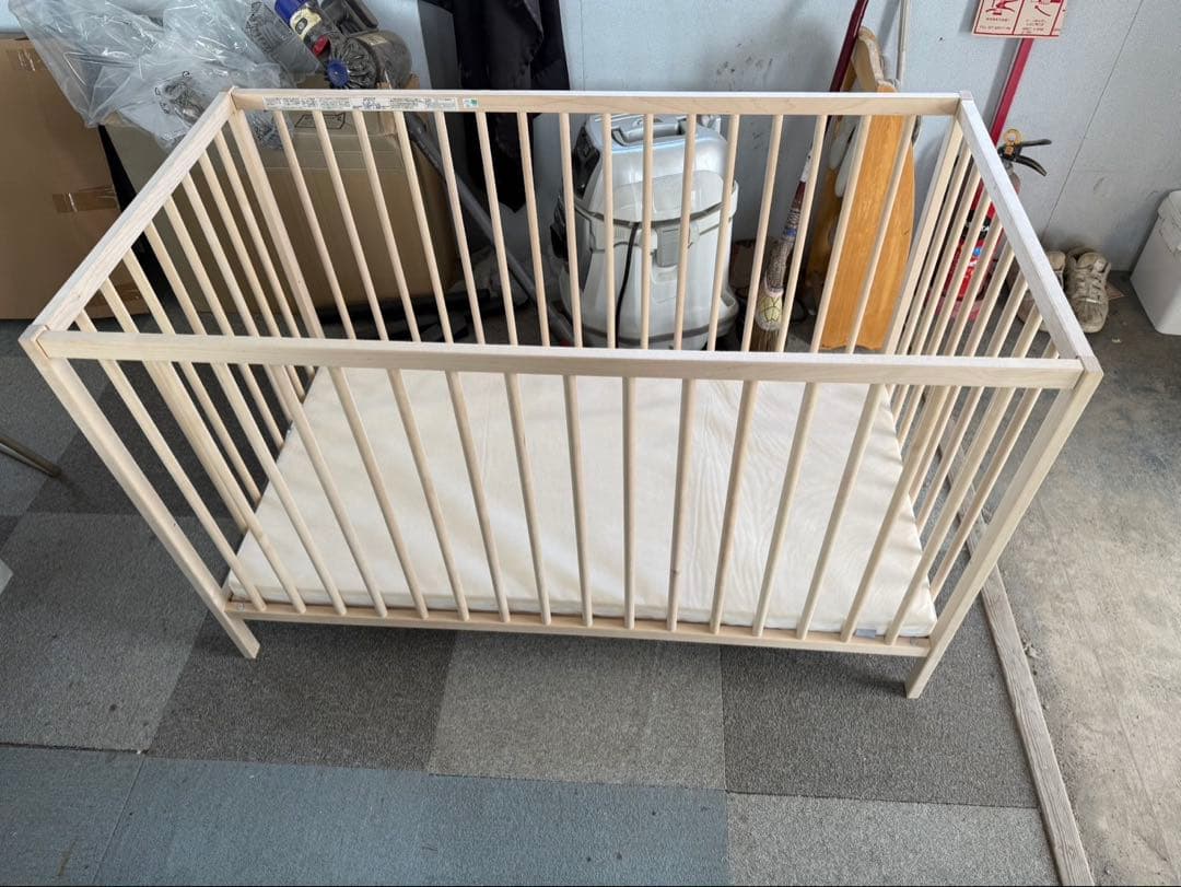 IKEA スニーグラル　ベビーベッド