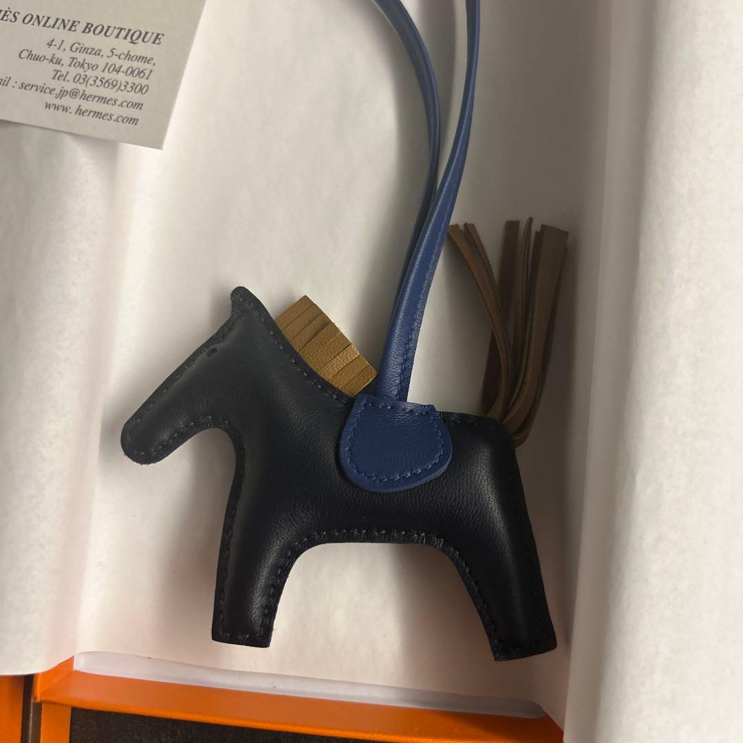 【新品】HERMES エルメス　ロデオチャームブルーニュイ
