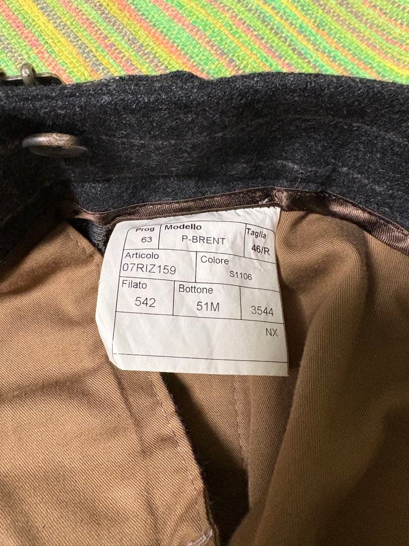 〈TAGLIATORE〉タリアトーレ　スラックス