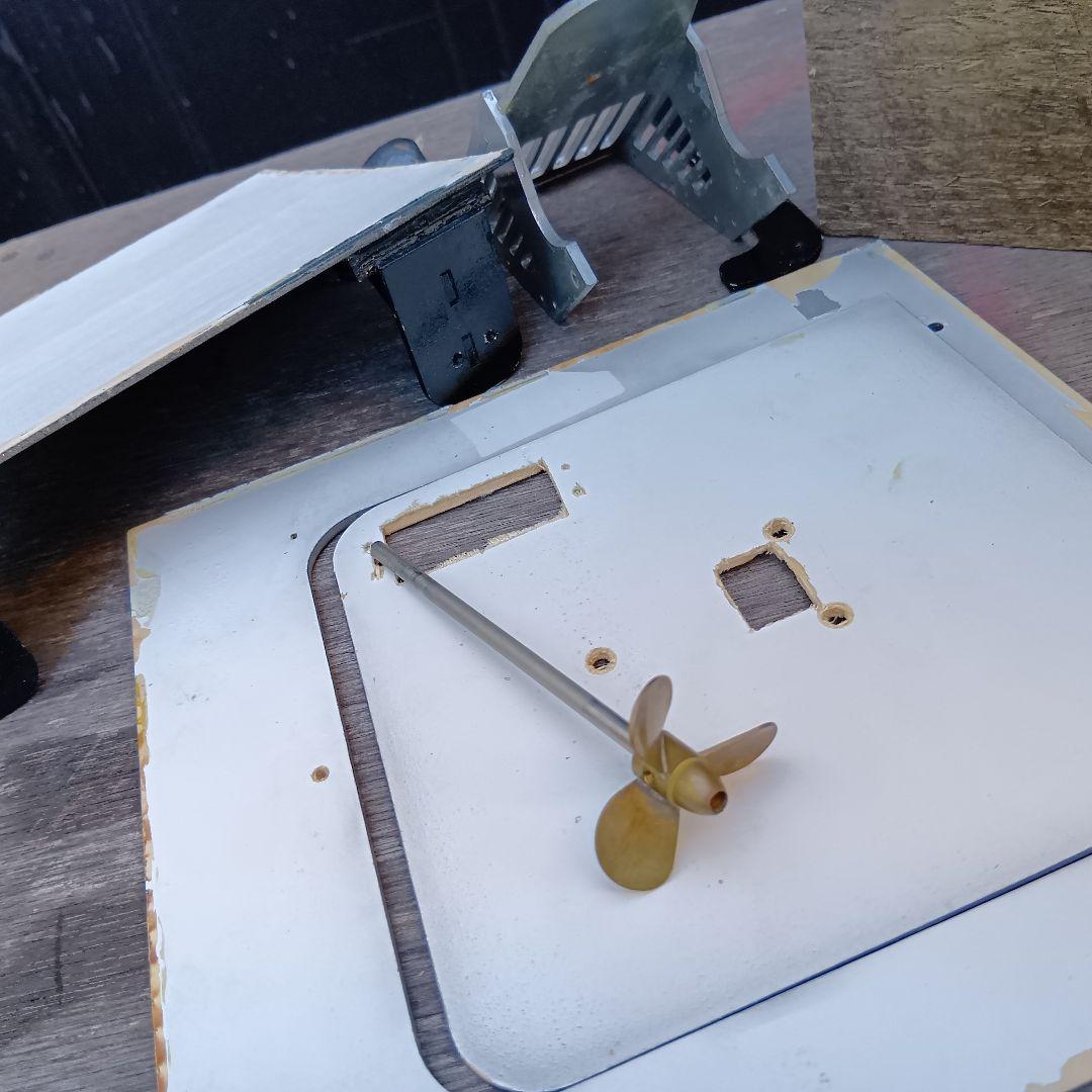 ビストウ　サンダーボート　水上機　回収船