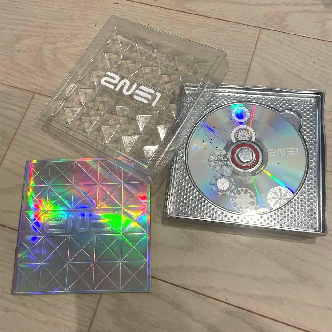 まとめ売り　美品　2ne1 CD アルバム　DVD
