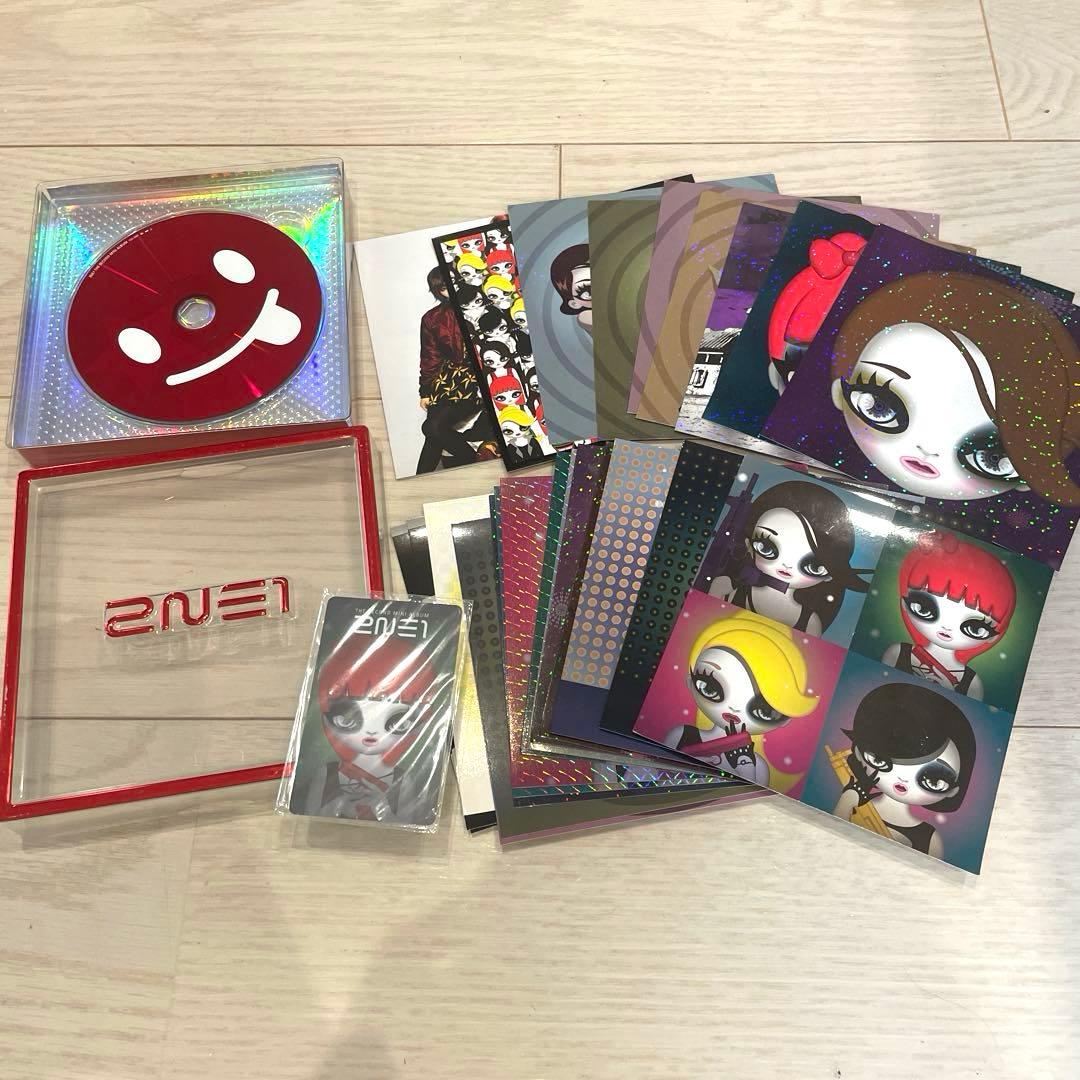 まとめ売り　美品　2ne1 CD アルバム　DVD