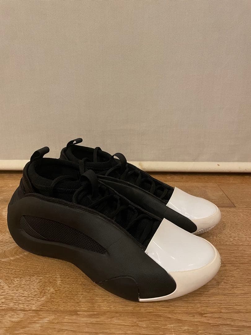 adidas／HARDEN8／ハーデン8／白黒