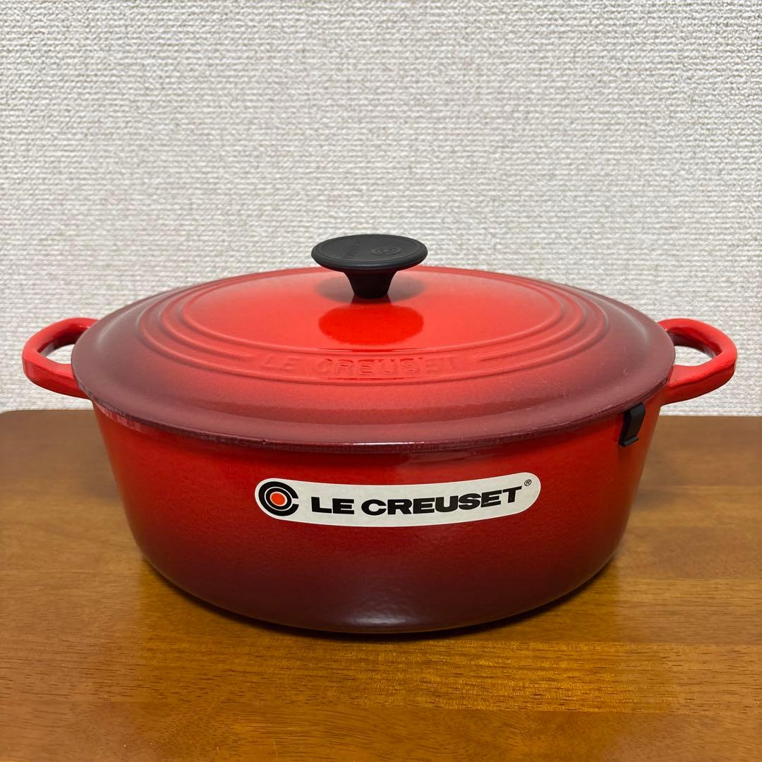 リエ【美品】ル・クルーゼ ココット オーバル チェリーレッド 27cm