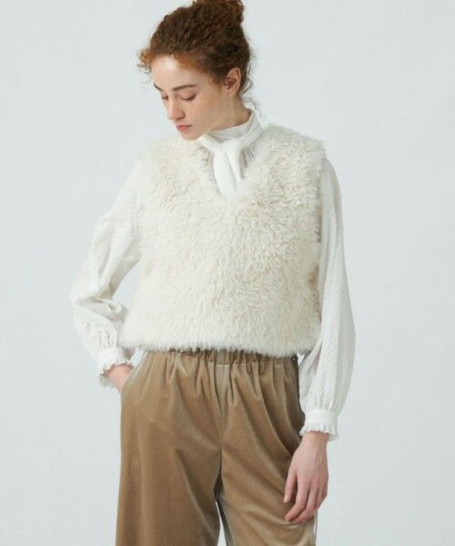 トゥモローランド　ボールジィ プードルファーVネックベスト ジレ36