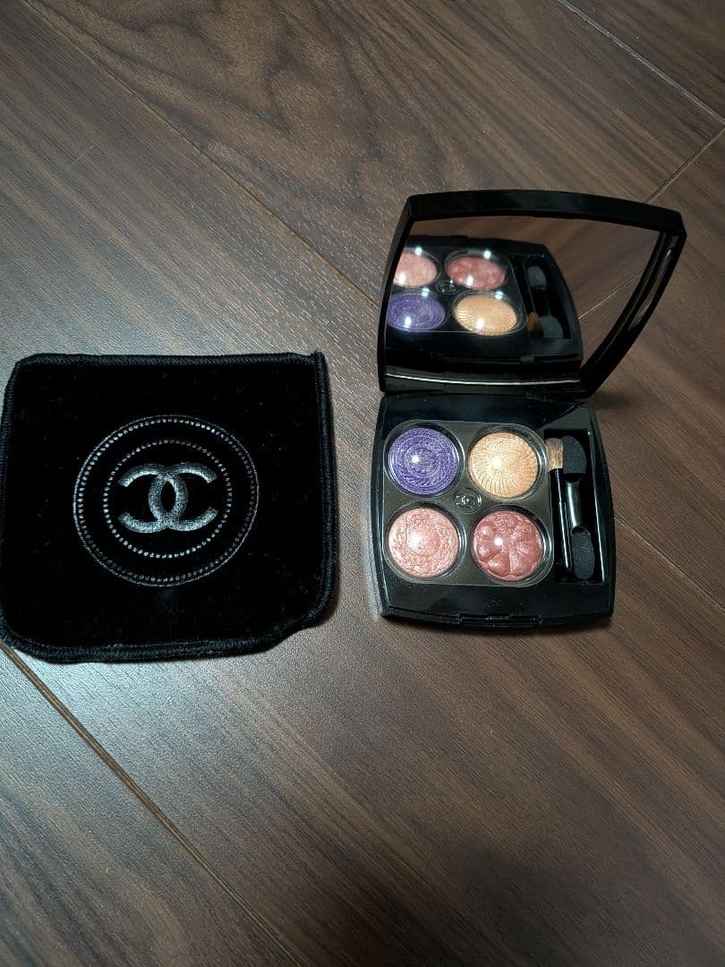 シャネル　レキャトルオンブルブトン　239　ブトンバロック　アイシャドウ　限定品