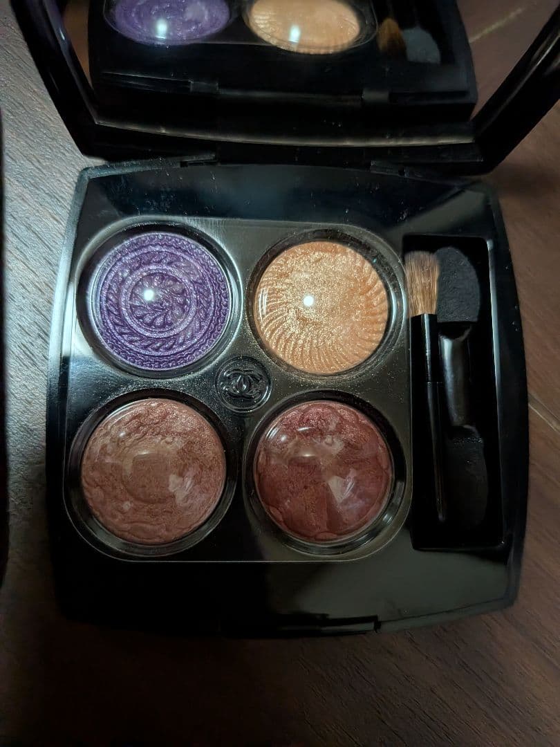 シャネル　レキャトルオンブルブトン　239　ブトンバロック　アイシャドウ　限定品