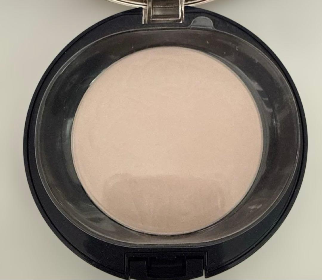 インフィニティ　ロイヤルフラワーコレクション　コンパクトパウダー本体＆レフィル