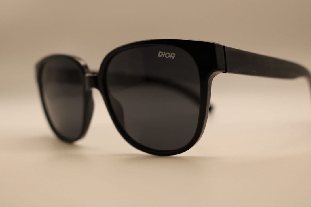 極美品　DIOR ディオール　ブラック ロゴ　サングラス ケース付き