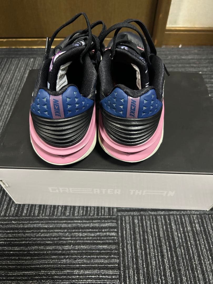 えぬ　超美品　特別価格NikeAir Zoom GT Cut 2