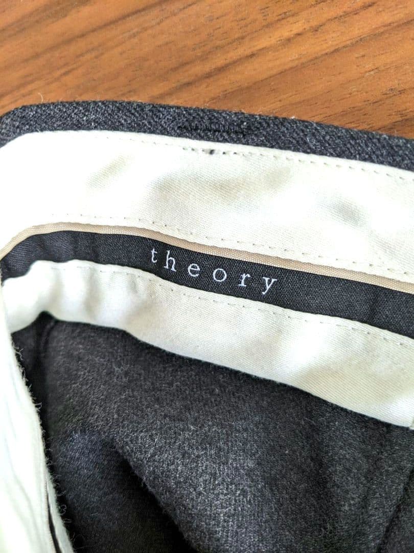 【美品】Theory　セオリー　美ライン　フレアパンツ　グレー　2 M