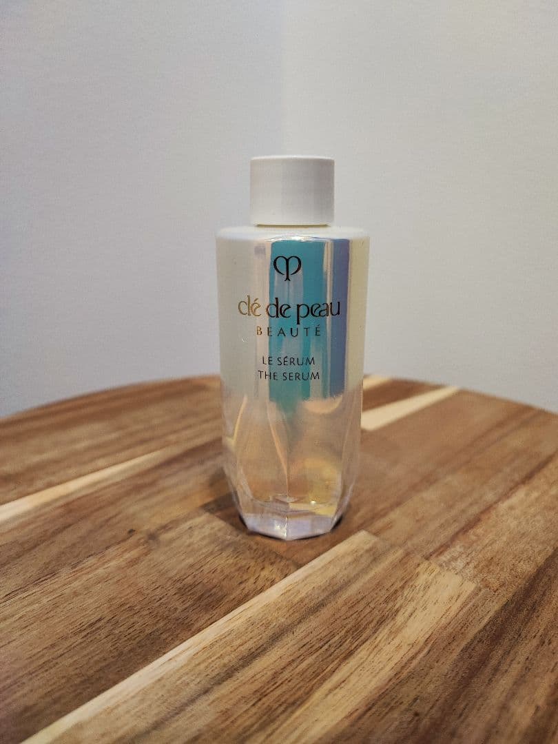 clé de peau Le Serum　ル・セラム