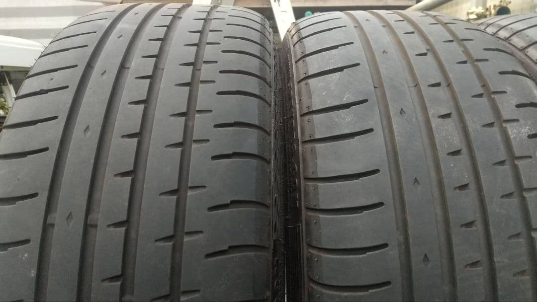 ロクサニー　グラスターファイブ21インチタイヤ付き