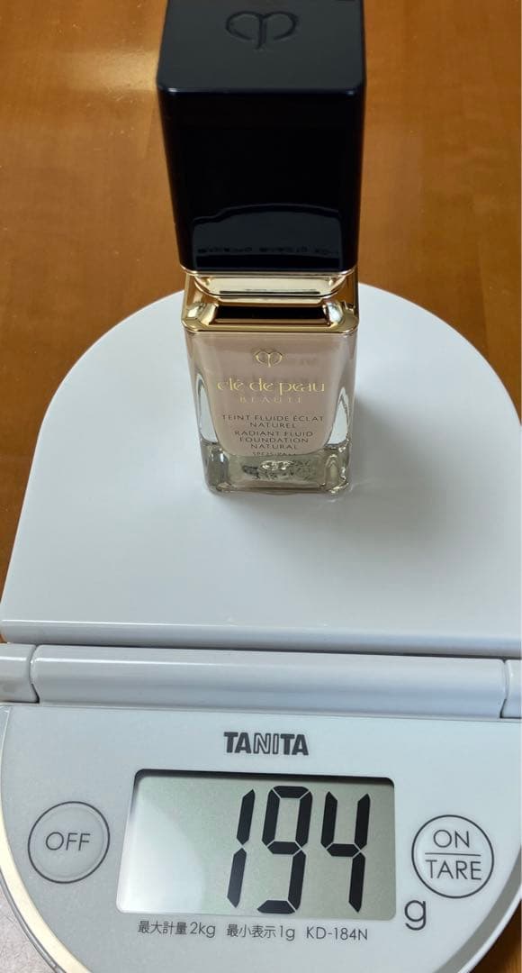 クレ・ド・ポー ボーテ タンフリュイドエクラ ナチュラル