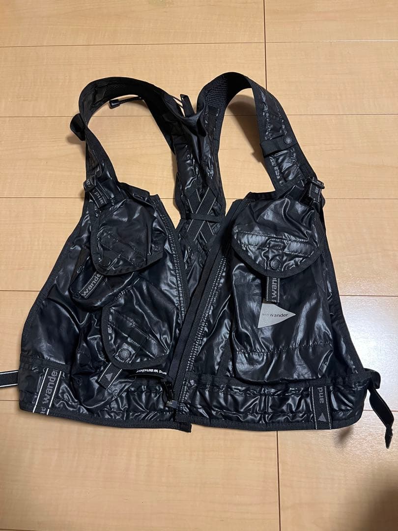 トップス and wander (utility pocket vest )
