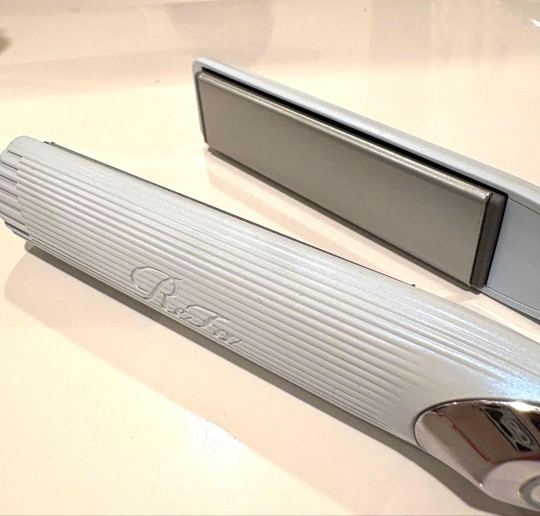 ReFaリファ ストレートヘアアイロン プロ RE-AT-02A 2023年製