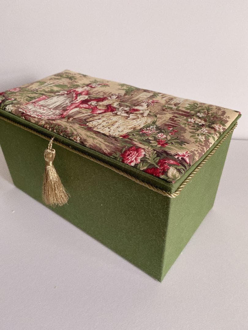 カルトナージュ ボックス、3作品