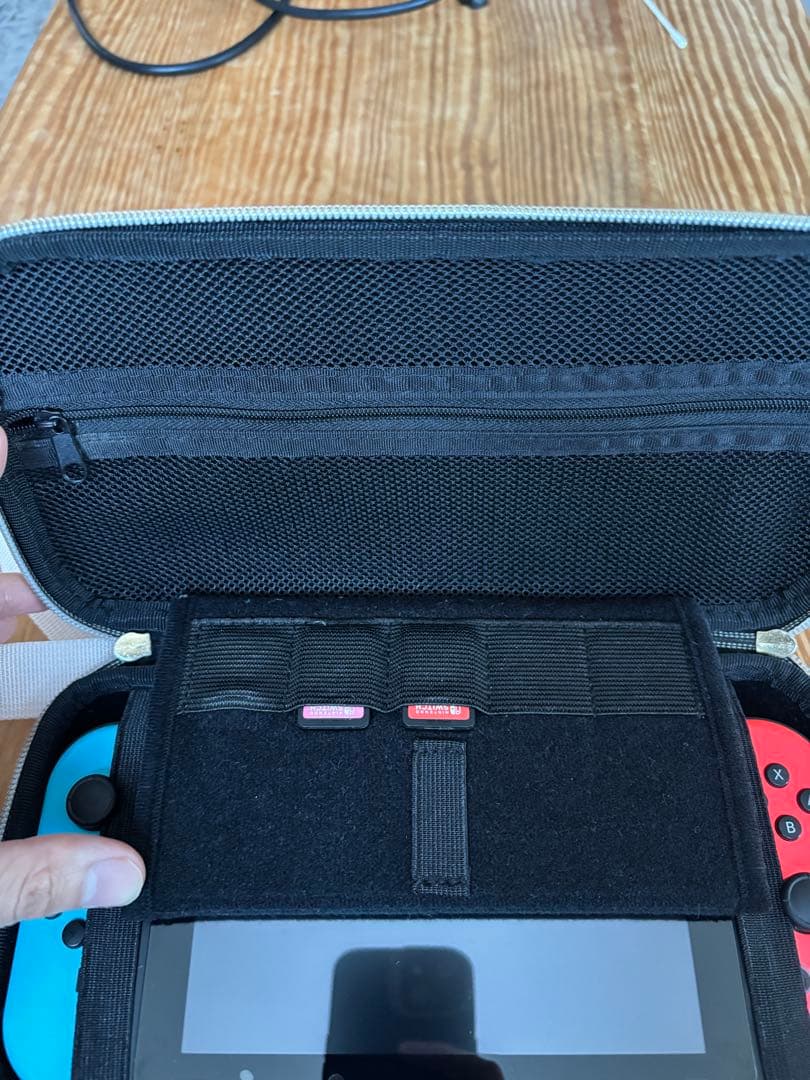 ニンテンドースイッチ　美品　Nintendo Switch ディズニーケース付き