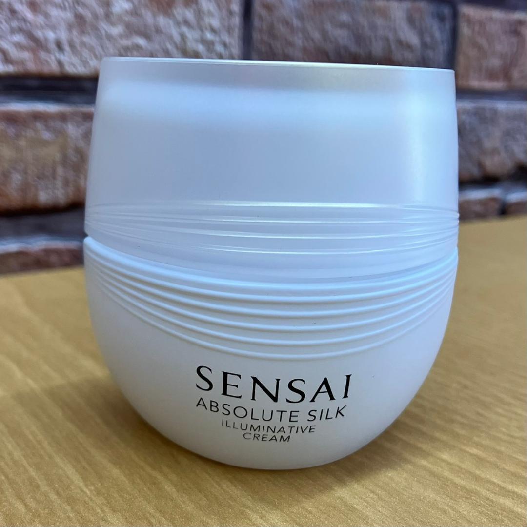 ☆センサイ　イルミナティブ　クリーム　40ml