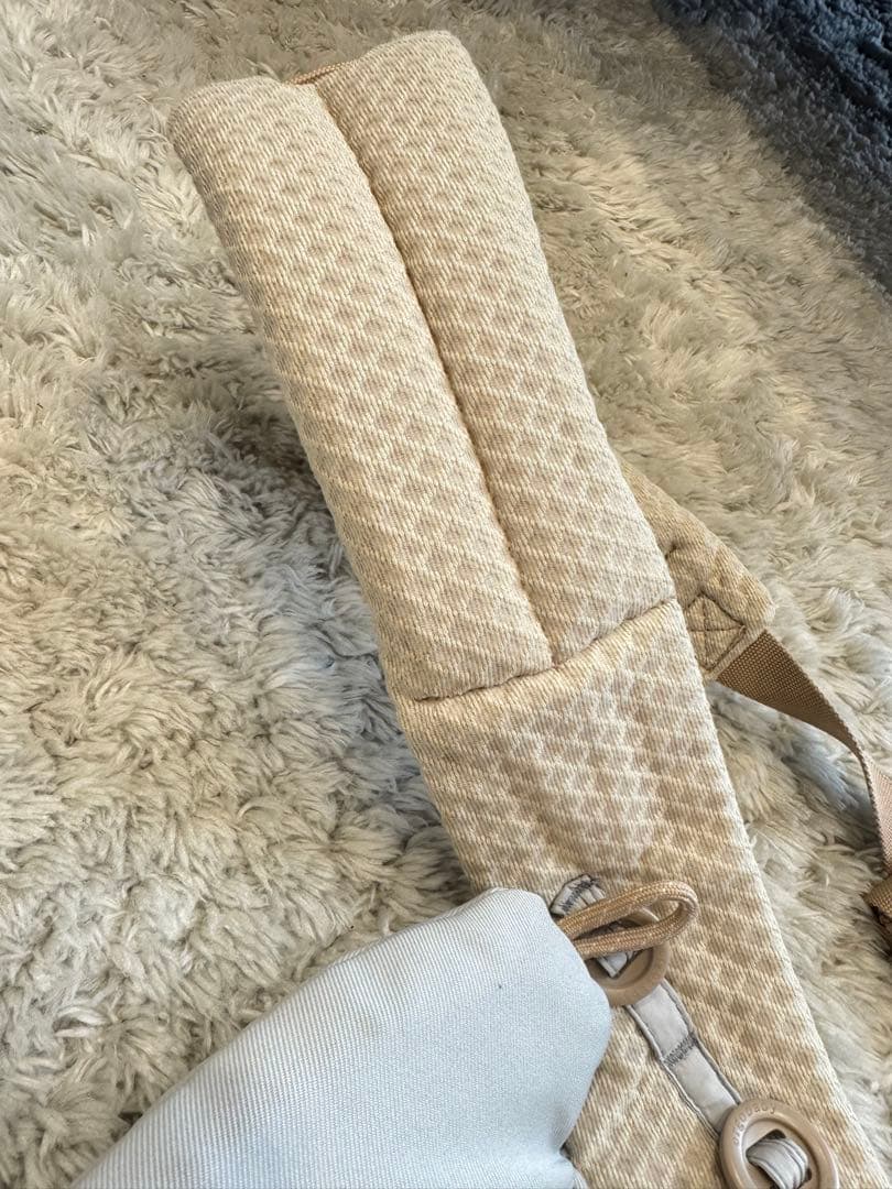 エルゴベビー オムニブリーズ メッシュ サンドベージュ