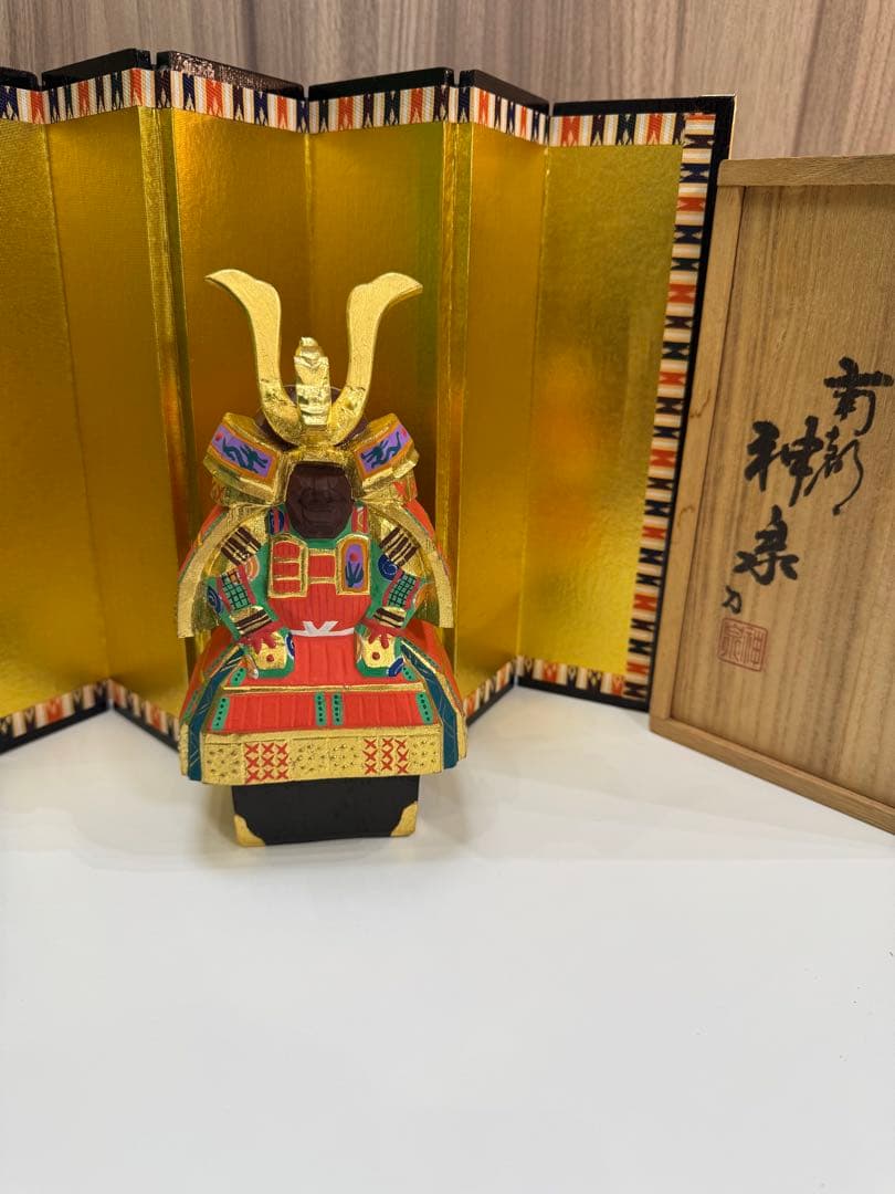 奈良 一刀彫　具足　神泉作　ヴィンテージ　五月人形