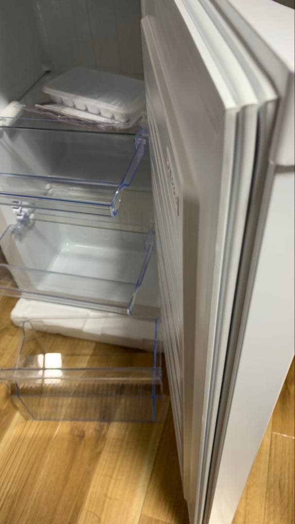 冷凍庫 65L・超静音設計