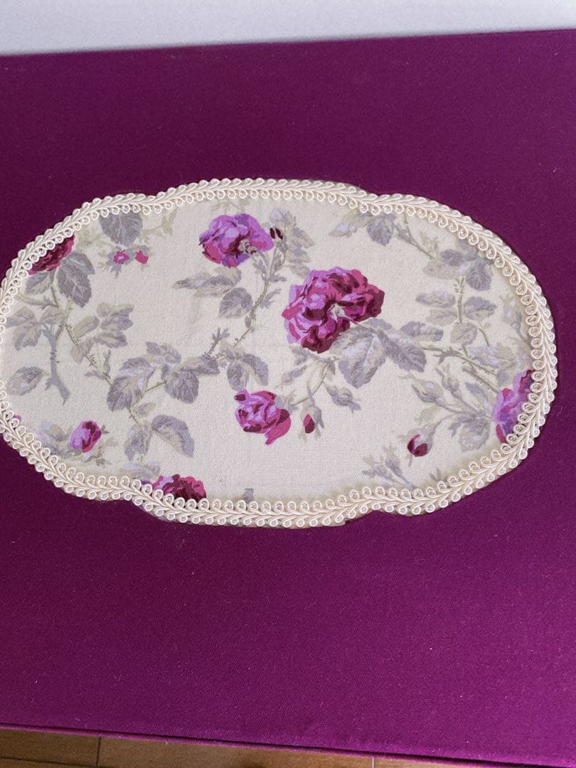 大きなボックス、ローラアシュレイ、カルトナージュ