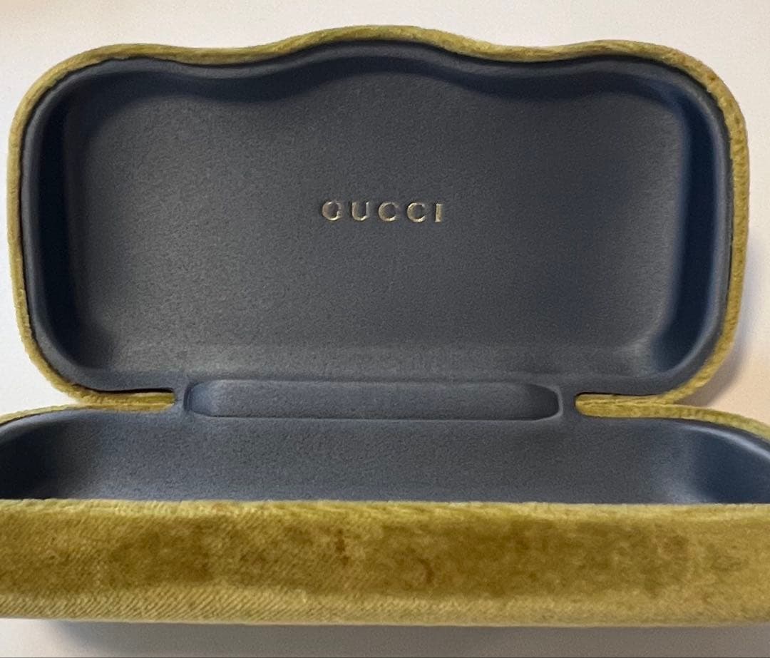 GUCCI キャットアイサングラス グラデーションレンズ（ほぼ未使用）