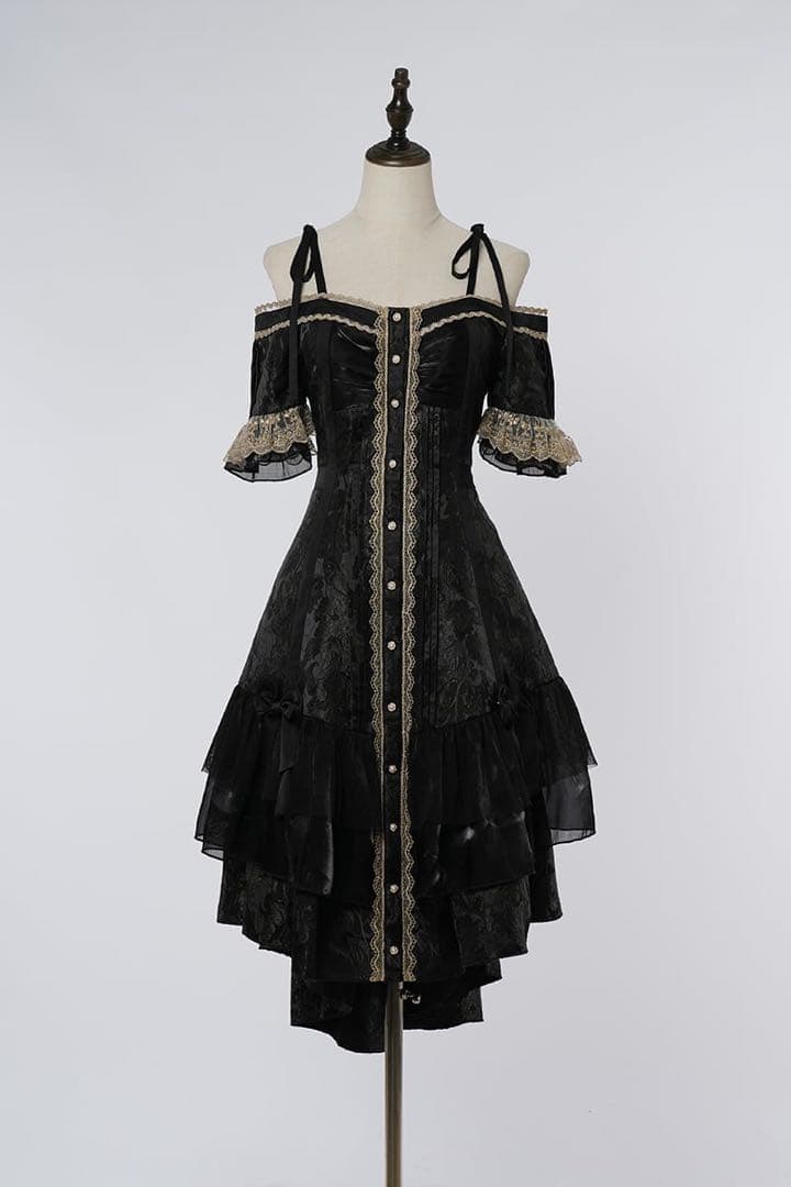 け*の様 黒　　　完売品ベル・エピヌ　ワンピース ¥23,650